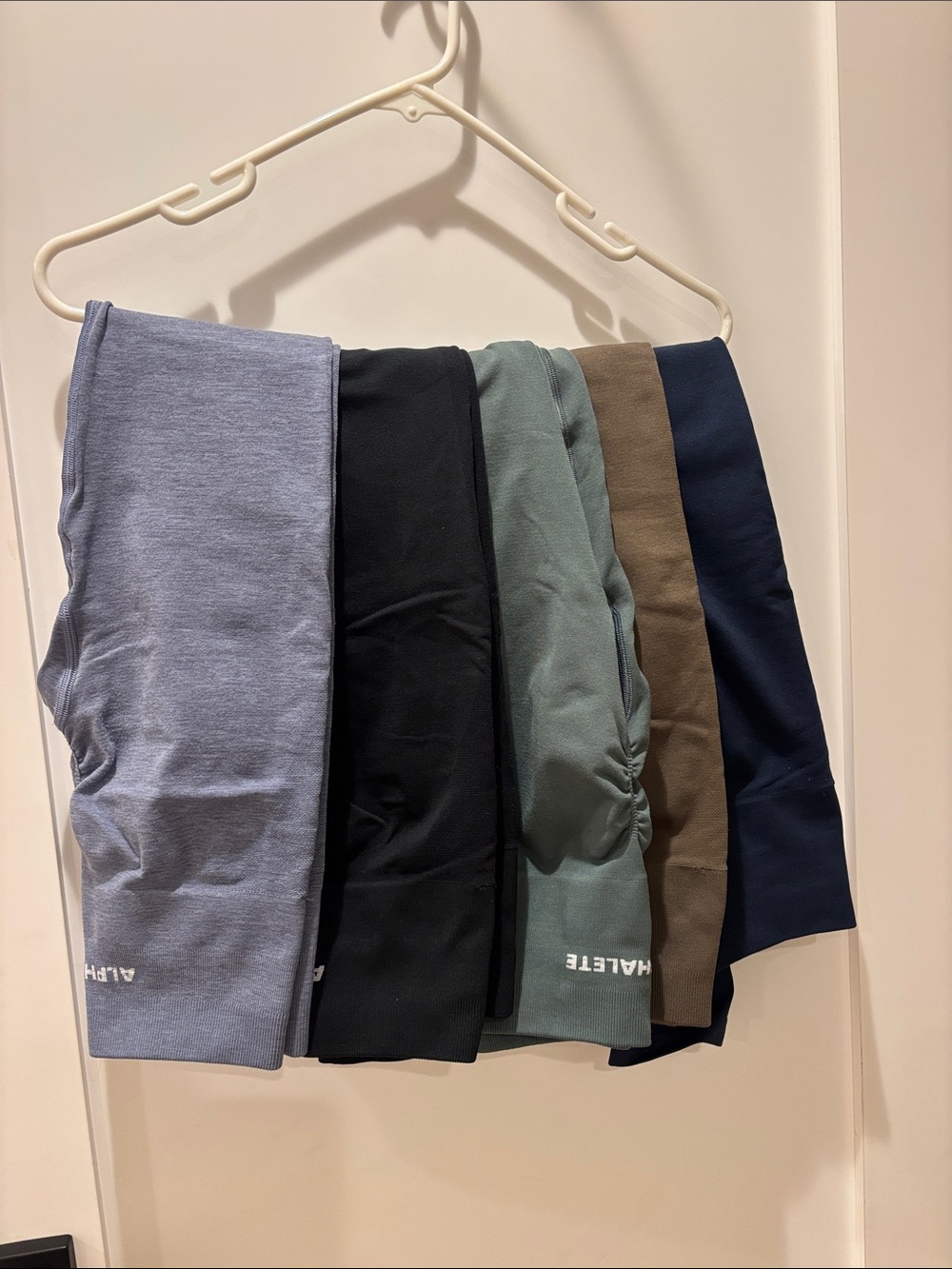 Alphalete Leggings Pack — Light Gray, Black, Sage, Brown, Navy- 5 BUNDLE
$30 eac